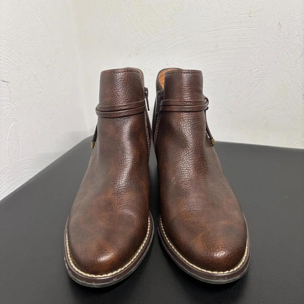 White Mountain Brown Ankle Boot Slip On Side Zip Adult Women's Size 8M Casual - Picture 4 of 11